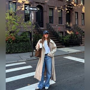 Meet your Posher, Saylor